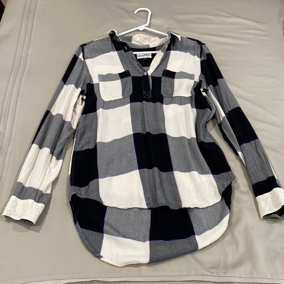 Universal thread, size small, super soft plaid shirt, long - Picture 1 of 3